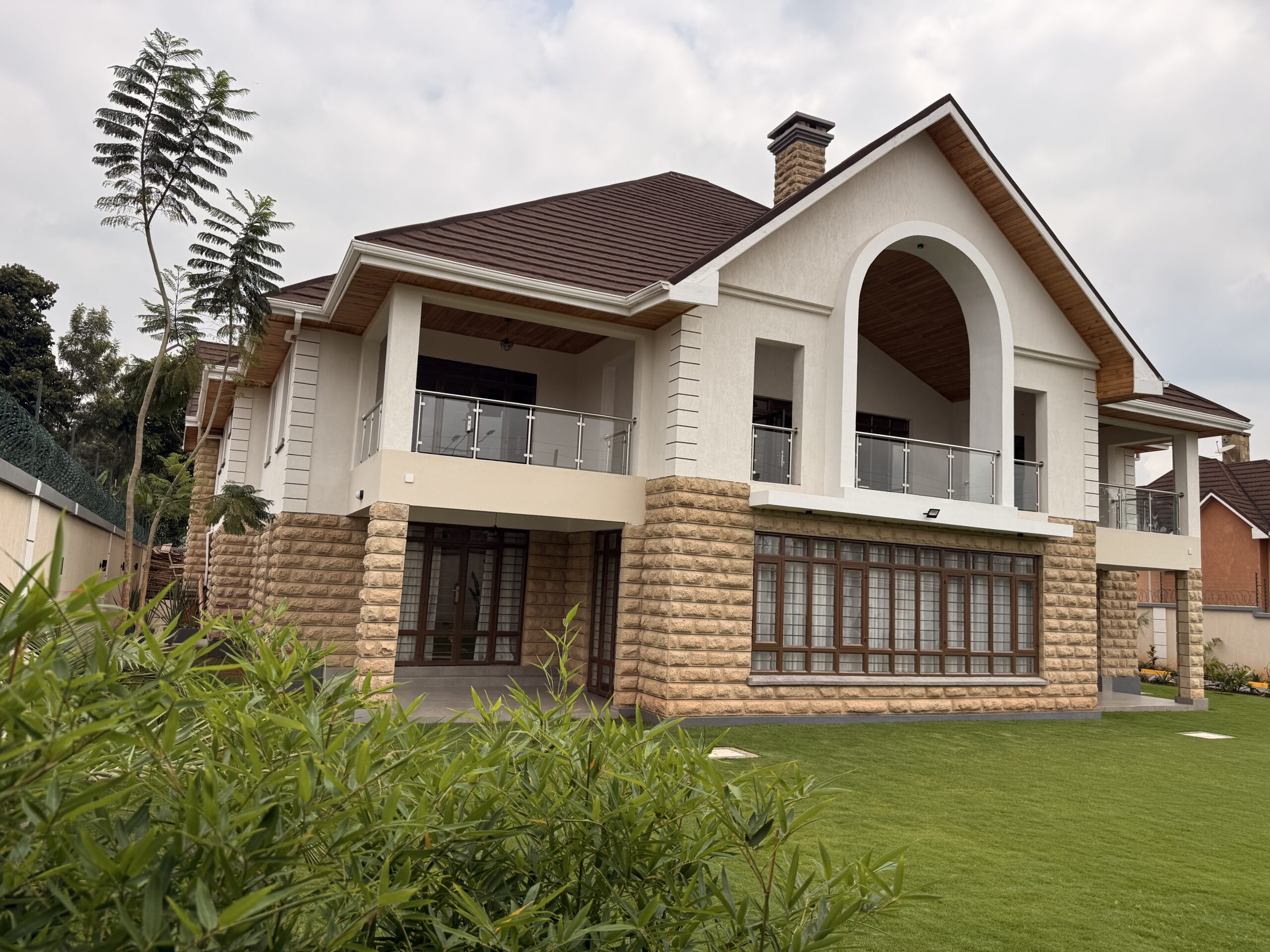 LUXURIOUS VILLA FOR SALE IN MUSHROOM GARDENS ALONG KIAMBU ROAD