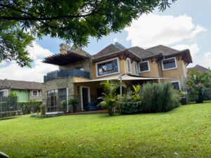 LUXURIOUS VILLA IN RUNDA WITH A POOL