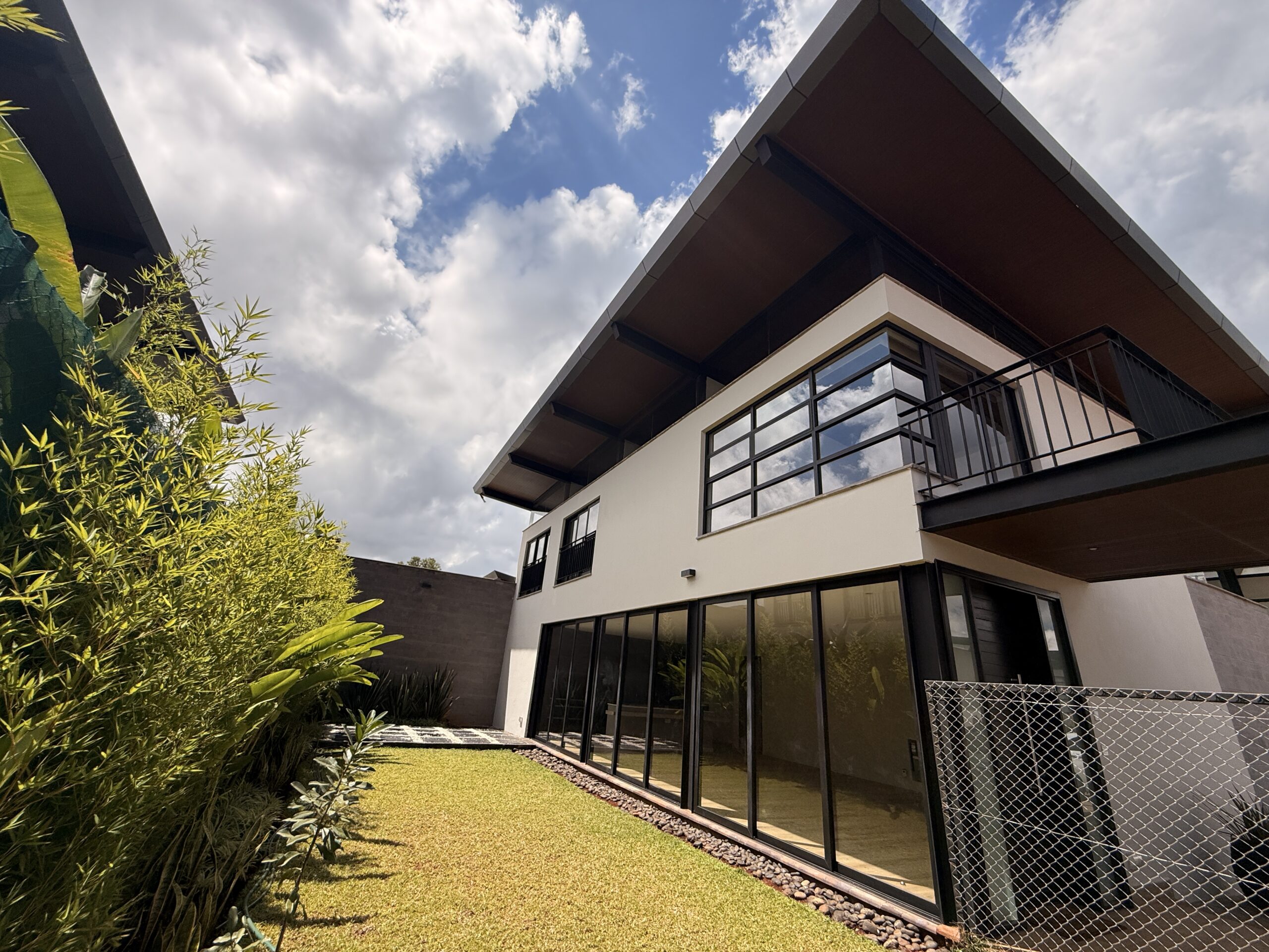 Modern 4 bedroom villa to let in Ineza Estate, Kiambu Road