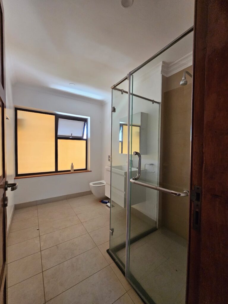 Luxury property for sale in Nairobi, Kenya - photo 12