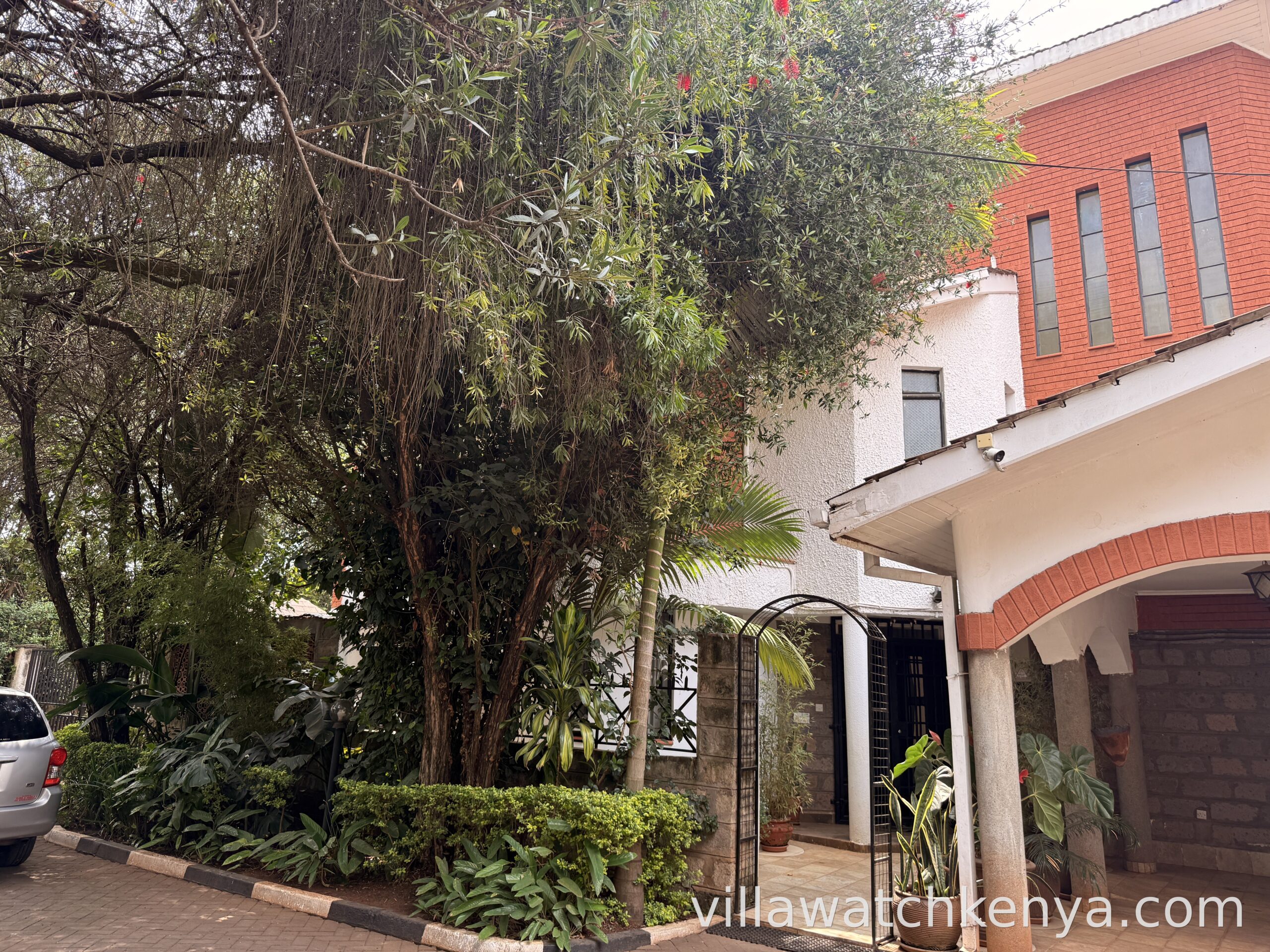 Elegant 5BR Fully Furnished Villa for Rent – Riverside Drive near German Embassy